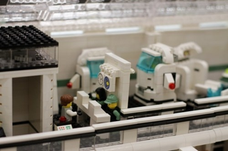 Illustration for article titled A surprisingly realistic depiction of a space habitat, entirely in lego